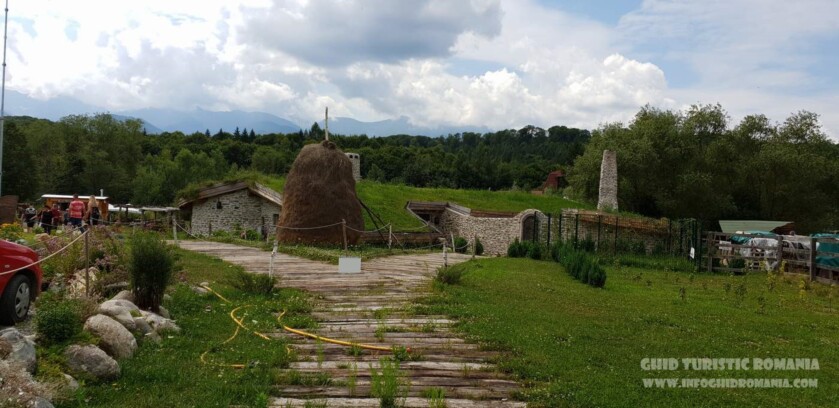 Castelul de lut Valea Zanelor