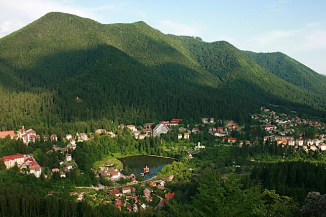 Baile Tusnad - vedere Piatra Soimului