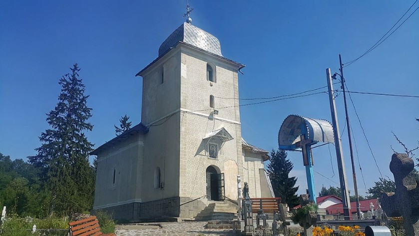 Biserica „Sfânta Cuvioasă Parascheva” din Hangani 
